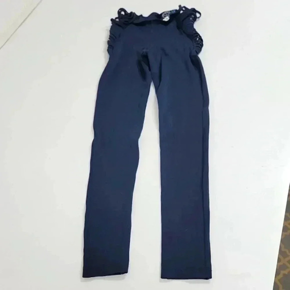 Blue life fit STRAPPY HIGH WAIST LEGGING in blue - Picture 3 of 10